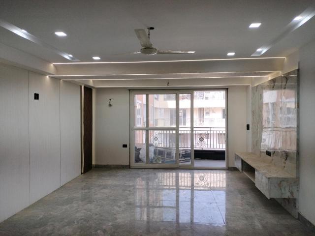 4 BHK Apartment in Sector 12 Dwarka for resale New Delhi. The reference number is 21197156