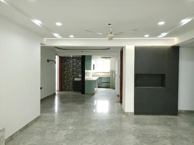 4 BHK Apartment in Sector 12 Dwarka for resale New Delhi. The reference number is 21197255