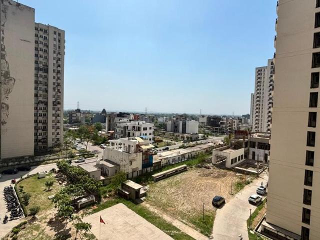 4 BHK Apartment in Sector 133 for resale Noida. The reference number is 20560446