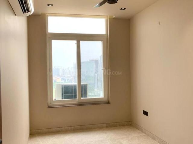 4 BHK Apartment in Sector 131 for rent Noida. The reference number is 19667726