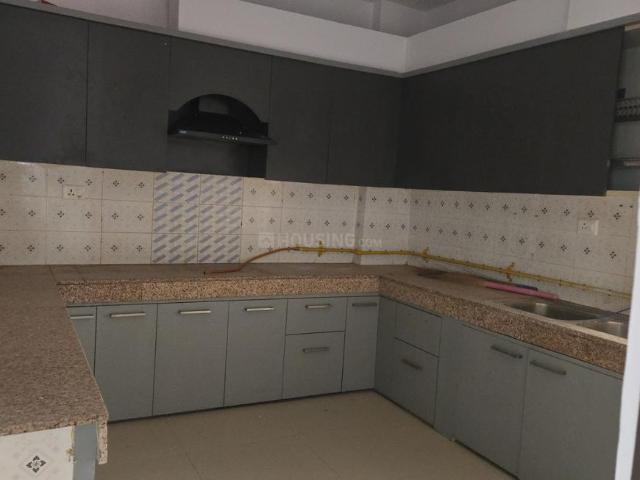 4 BHK Apartment in Sector 137 for rent Noida. The reference number is 18777807