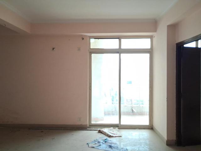4 BHK Apartment in Sector 137 for rent Noida. The reference number is 20582255