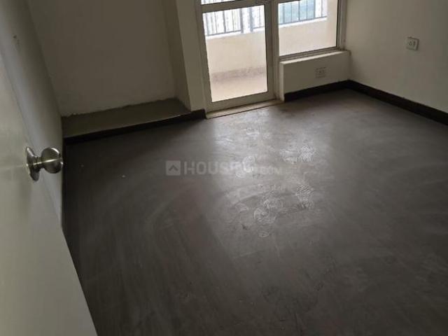 4 BHK Apartment in Sector 134 for rent Noida. The reference number is 19401542