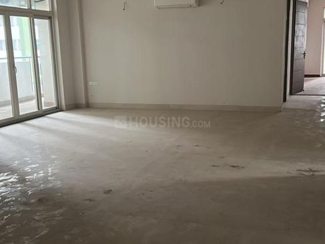 4 BHK Apartment in Sector 134 for resale Noida. The reference number is 20908488