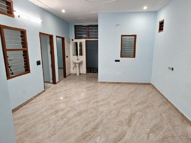 4 BHK Apartment in Sector 13 for rent Gurgaon. The reference number is 21063745