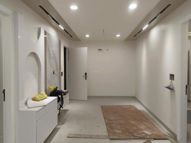 4 BHK Apartment in Sector 24 Rohini for resale New Delhi. The reference number is 19868697