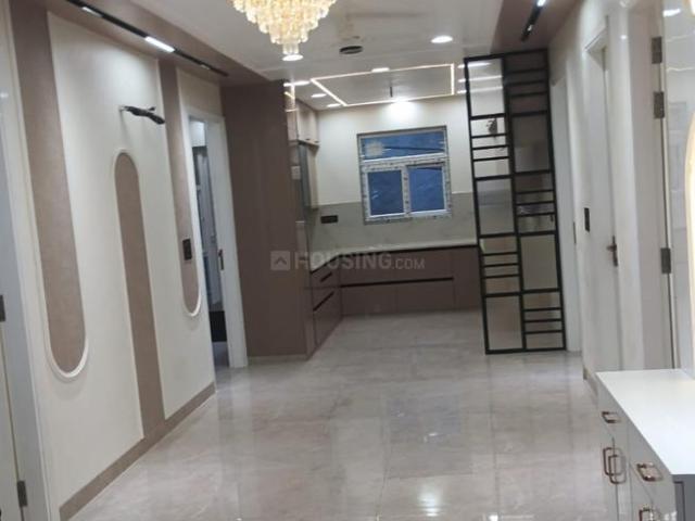 4 BHK Apartment in Sector 24 Rohini for resale New Delhi. The reference number is 20861582