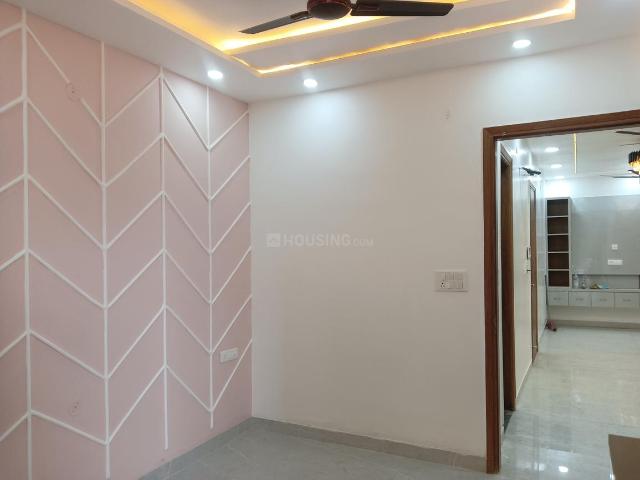 4 BHK Apartment in Sector 24 Rohini for resale New Delhi. The reference number is 20861511