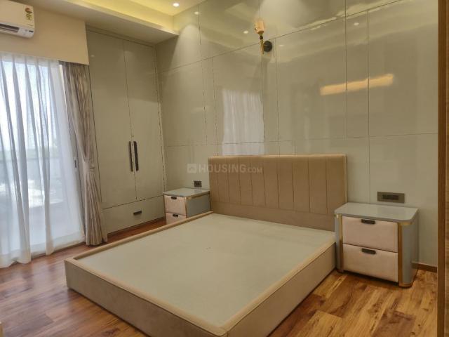 4 BHK Apartment in Sector 25 YEIDA for resale Greater Noida. The reference number is 21237306