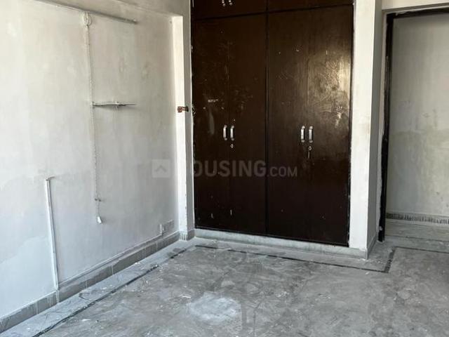 4 BHK Apartment in Sector 22 Dwarka for resale New Delhi. The reference number is 19145888