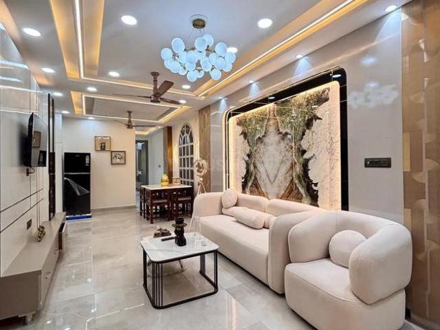 4 BHK Apartment in Sector 23 Dwarka for resale New Delhi. The reference number is 20399874