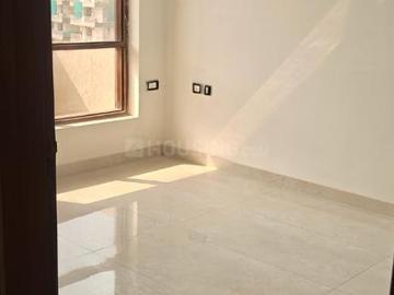4 BHK Apartment in Sector 2 for resale Faridabad. The reference number is 19815673