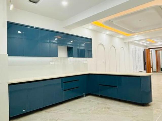 4 BHK Apartment in Sector 34 for resale Noida. The reference number is 21224895