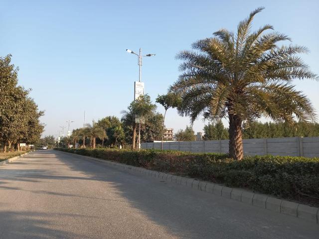 4 BHK Apartment in Sector 35 for resale Sonipat. The reference number is 19969046