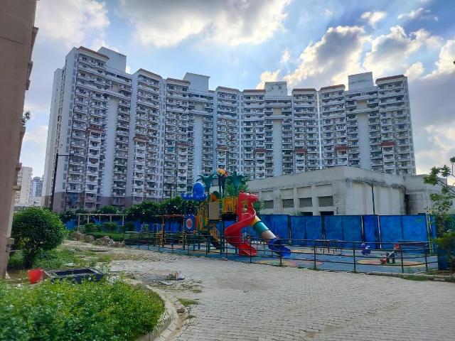 4 BHK Apartment in Sector 37D for resale Gurgaon. The reference number is 19288986