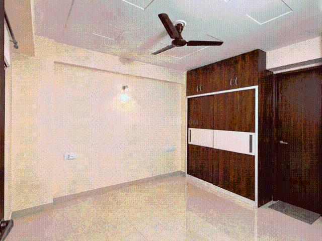 4 BHK Apartment in Sector 30 for resale Gurgaon. The reference number is 21282752