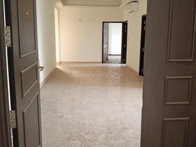 4 BHK Apartment in Sector 32 for resale Noida. The reference number is 20267221