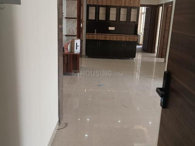 4 BHK Apartment in Sector 33 for rent Bhiwadi. The reference number is 20123227