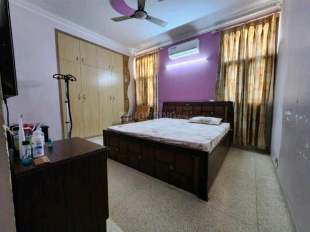 4 BHK Apartment in Sector 3 Dwarka for resale New Delhi. The reference number is 20796578