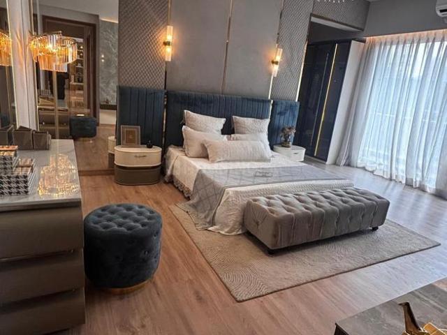 4 BHK Apartment in Sector 44 for resale Noida. The reference number is 21194096