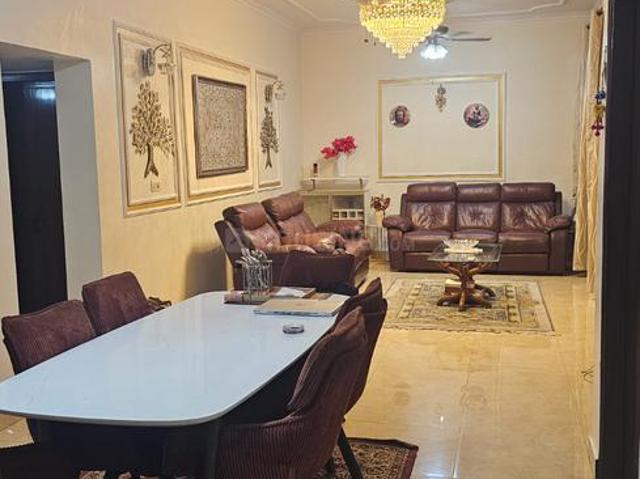 4 BHK Apartment in Sector 45 for resale Gurgaon. The reference number is 20892477