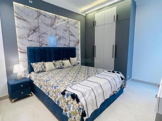 4 BHK Apartment in Sector 45 for resale Noida. The reference number is 20929539