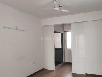 4 BHK Apartment in Sector 43 for rent Noida. The reference number is 20129052