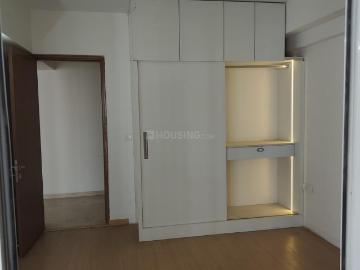 4 BHK Apartment in Sector 43 for rent Noida. The reference number is 20171179