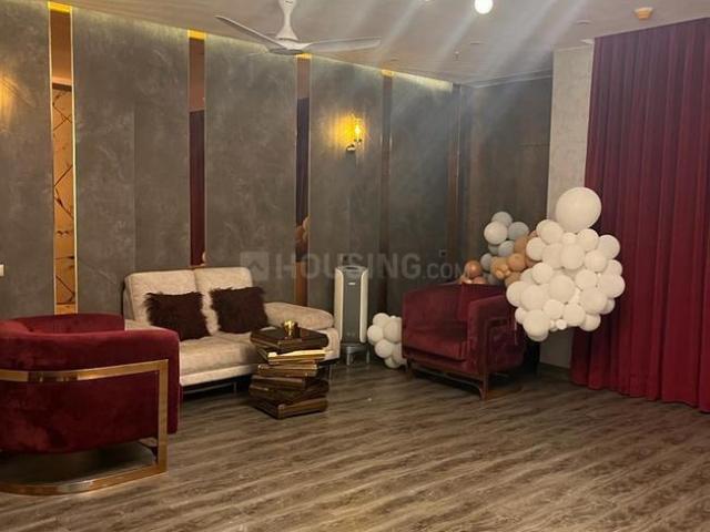 4 BHK Apartment in Sector 43 for rent Gurgaon. The reference number is 20045228