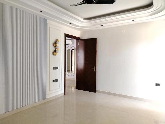 4 BHK Apartment in Sector 43 for resale Gurgaon. The reference number is 20029849