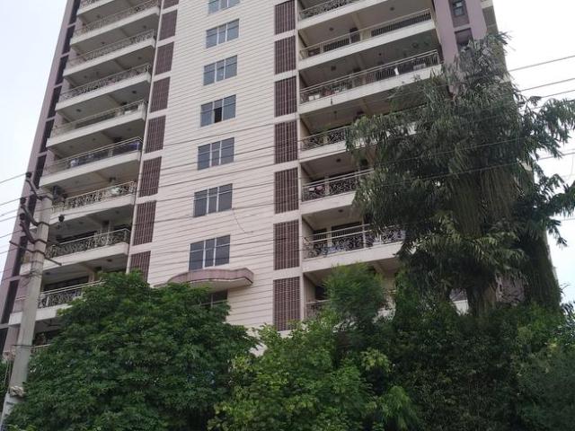 4 BHK Apartment in Sector 43 for resale Gurgaon. The reference number is 20140002