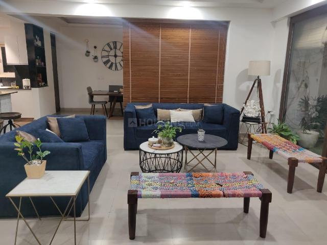 4 BHK Apartment in Sector 43 for resale Gurgaon. The reference number is 20658486