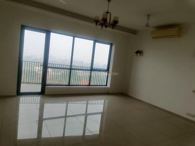 4 BHK Apartment in Sector 43 for resale Gurgaon. The reference number is 21340267