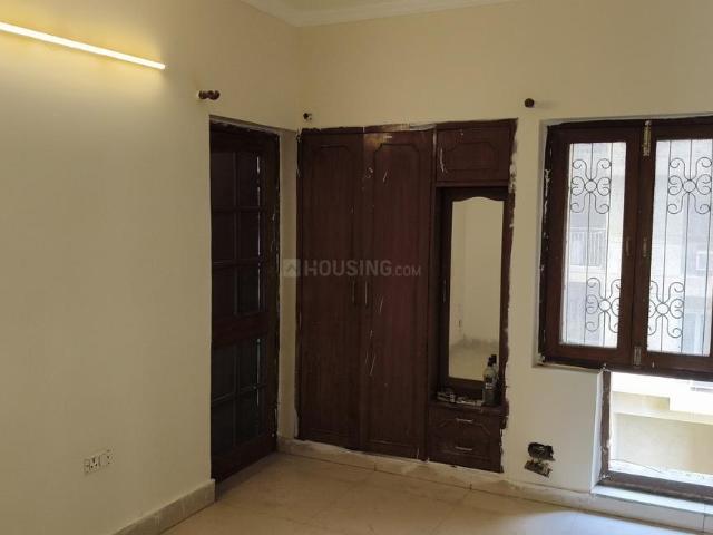 4 BHK Apartment in Sector 4 Dwarka for rent New Delhi. The reference number is 20453058
