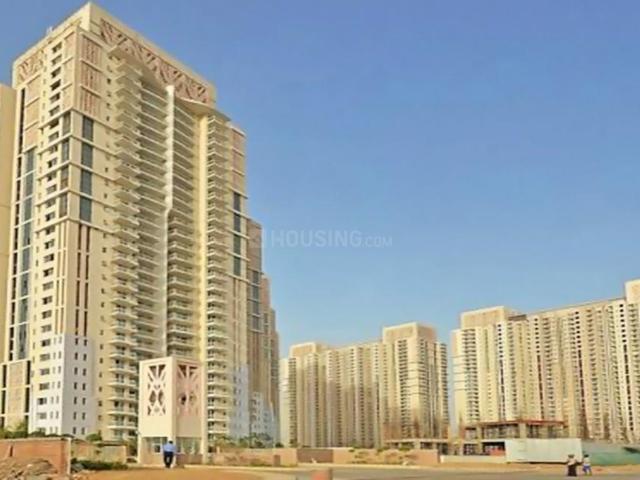 4 BHK Apartment in Sector 54 for rent Gurgaon. The reference number is 21119745