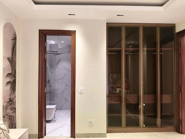 4 BHK Apartment in Sector 58 for rent Gurgaon. The reference number is 19790444