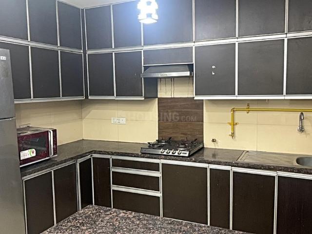 4 BHK Apartment in Sector 52 for rent Gurgaon. The reference number is 19250540