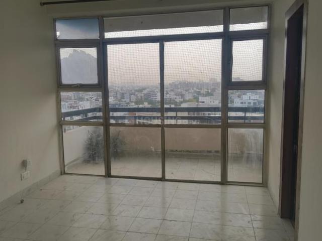 4 BHK Apartment in Sector 52 for rent Gurgaon. The reference number is 20689918