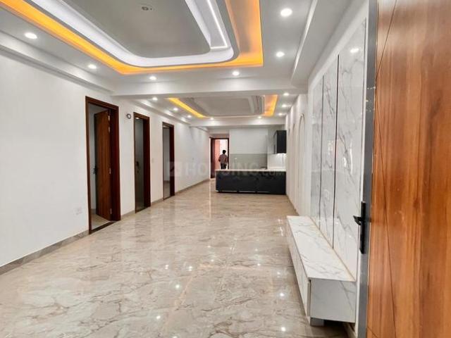 4 BHK Apartment in Sector 52 for resale Noida. The reference number is 20617027