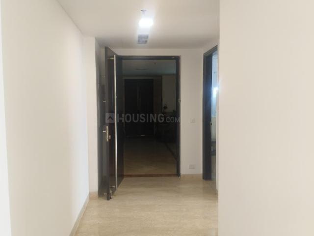 4 BHK Apartment in Sector 53 for rent Gurgaon. The reference number is 19771243