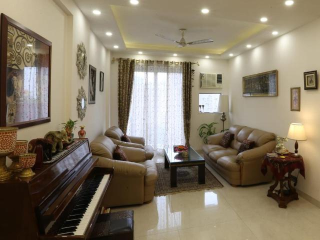 4 BHK Apartment in Sector 53 for resale Gurgaon. The reference number is 20705449