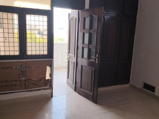 4 BHK Apartment in Sector 5 Dwarka for rent New Delhi. The reference number is 19702864