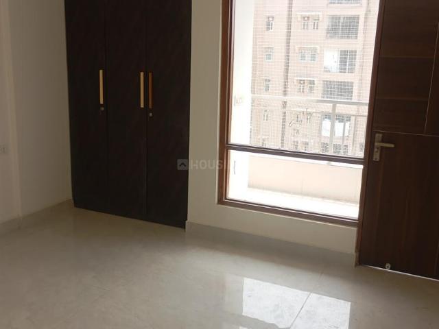 4 BHK Apartment in Sector 5 Dwarka for rent New Delhi. The reference number is 20825039