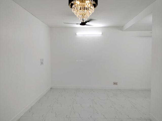 4 BHK Apartment in Sector 5 Dwarka for resale New Delhi. The reference number is 20144600