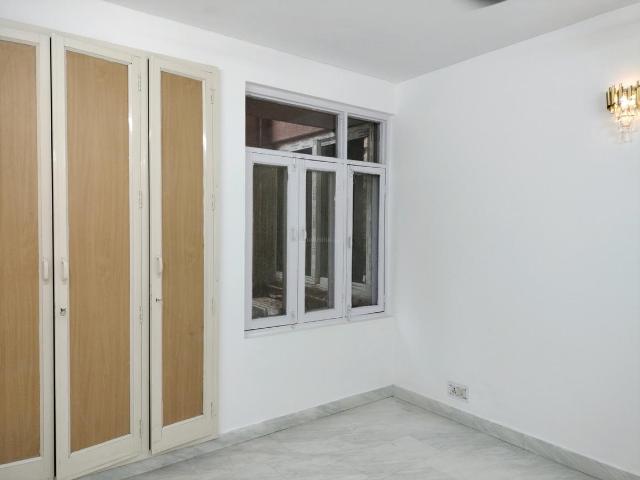 4 BHK Apartment in Sector 5 Dwarka for resale New Delhi. The reference number is 20862422