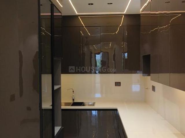4 BHK Apartment in Sector 5 Dwarka for resale New Delhi. The reference number is 20882636