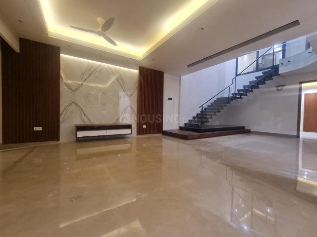 4 BHK Apartment in Sector 5 Dwarka for resale New Delhi. The reference number is 21153331