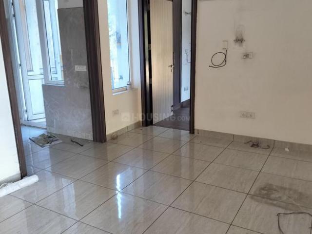 4 BHK Apartment in Sector 5 Rohini for rent New Delhi. The reference number is 21385243