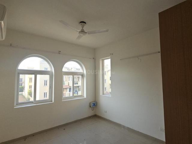 4 BHK Apartment in Sector 65 for rent Gurgaon. The reference number is 19869053