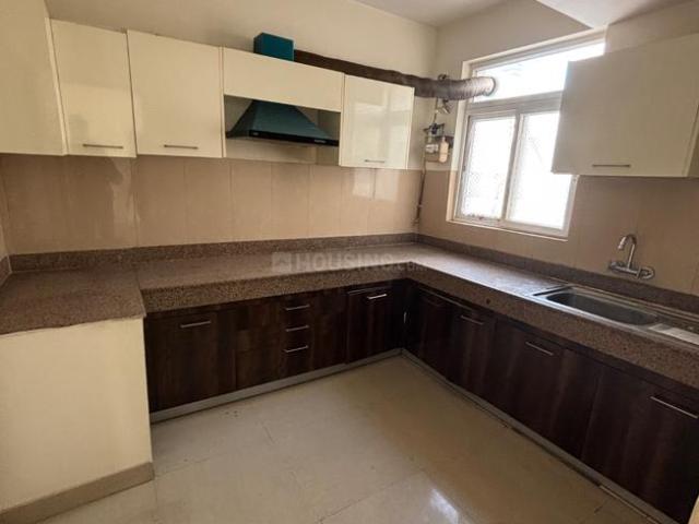 4 BHK Apartment in Sector 65 for rent Gurgaon. The reference number is 20782169